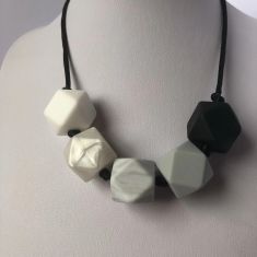 Charlotte Teething Necklace - Monochrome