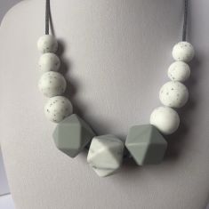 Lily Teething Necklace - Grey